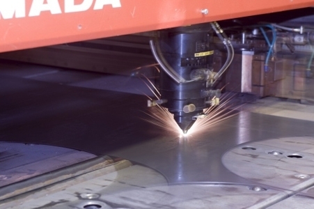 lavorazioni su disegno, taglio laser lamiere, progettazioni di carpenteria